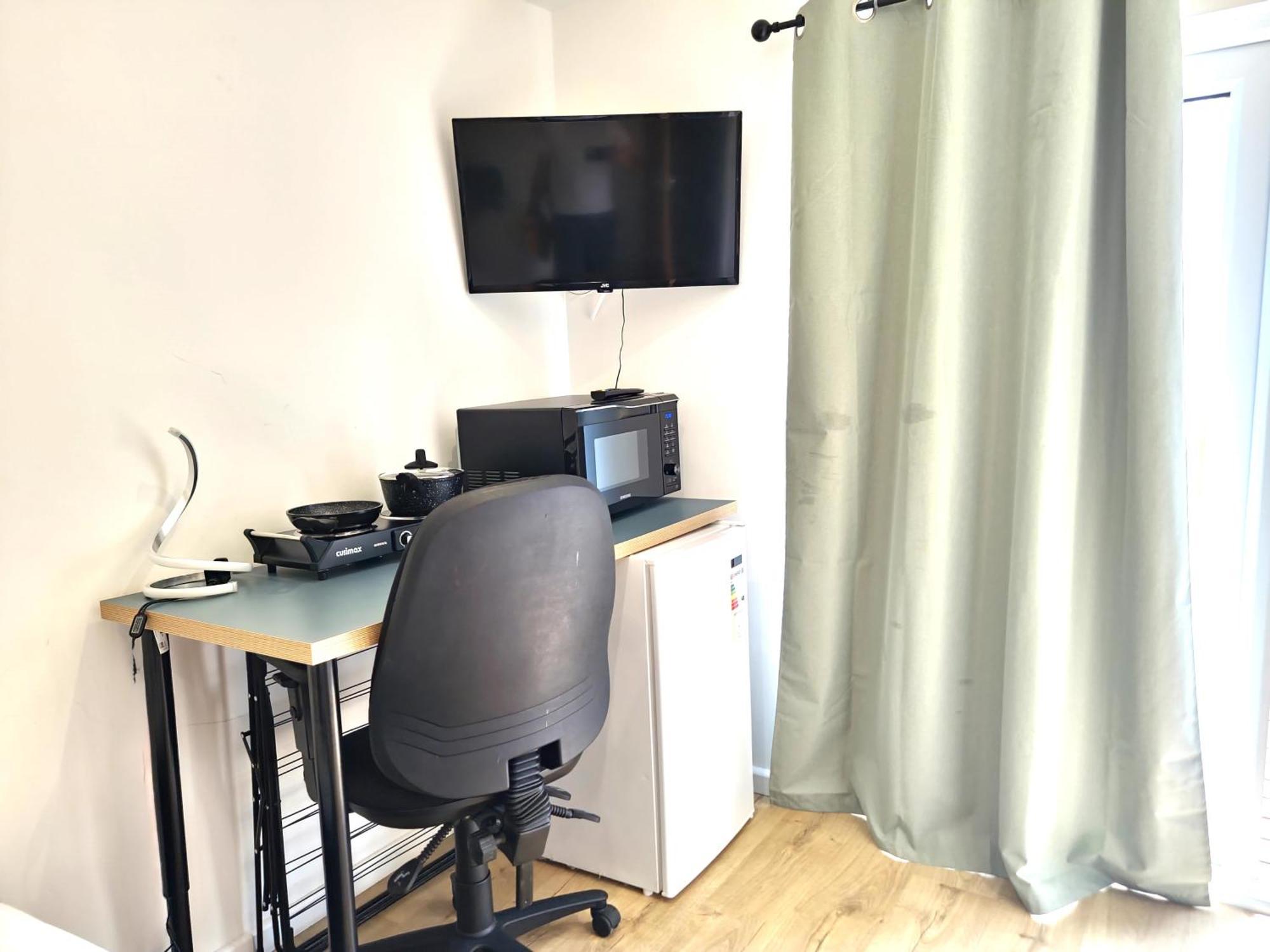 Open Plan Studio With Garden Milton  外观 照片